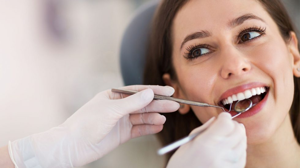 Implantologia Moderna: Rivoluzionare il Restauro Dentale con Tecnologie Avanzate